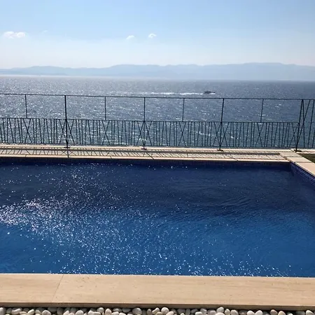 Chios Ormen Villa *