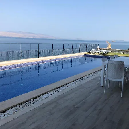 Villa Chios Ormen *