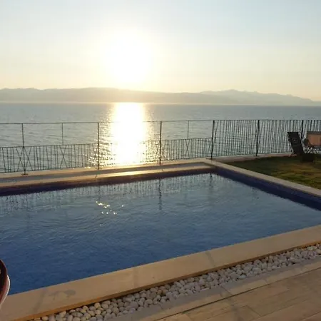 Chios Ormen Villa *